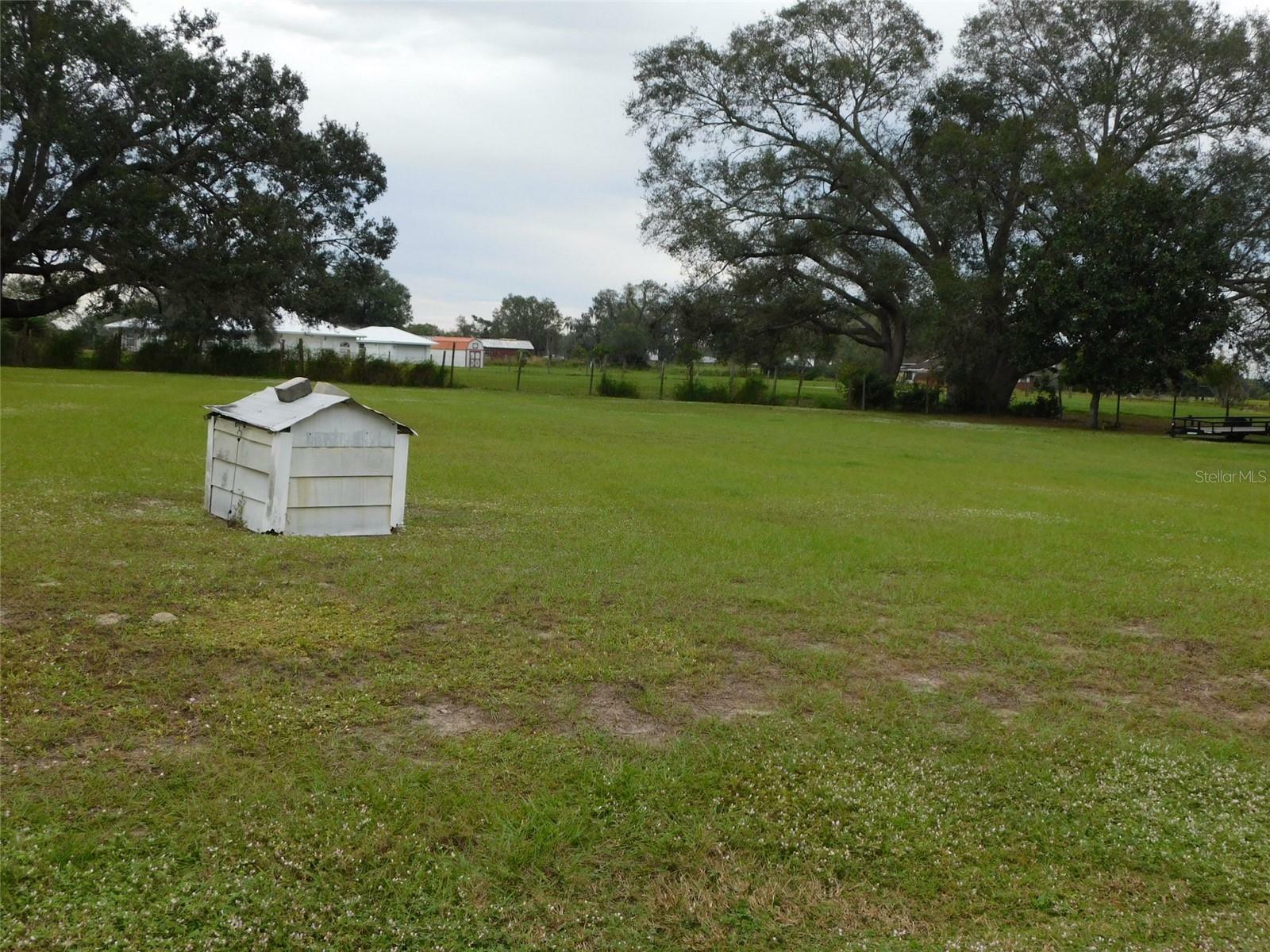 Property Photo:  1528 NE Strickland Street  FL 34266 