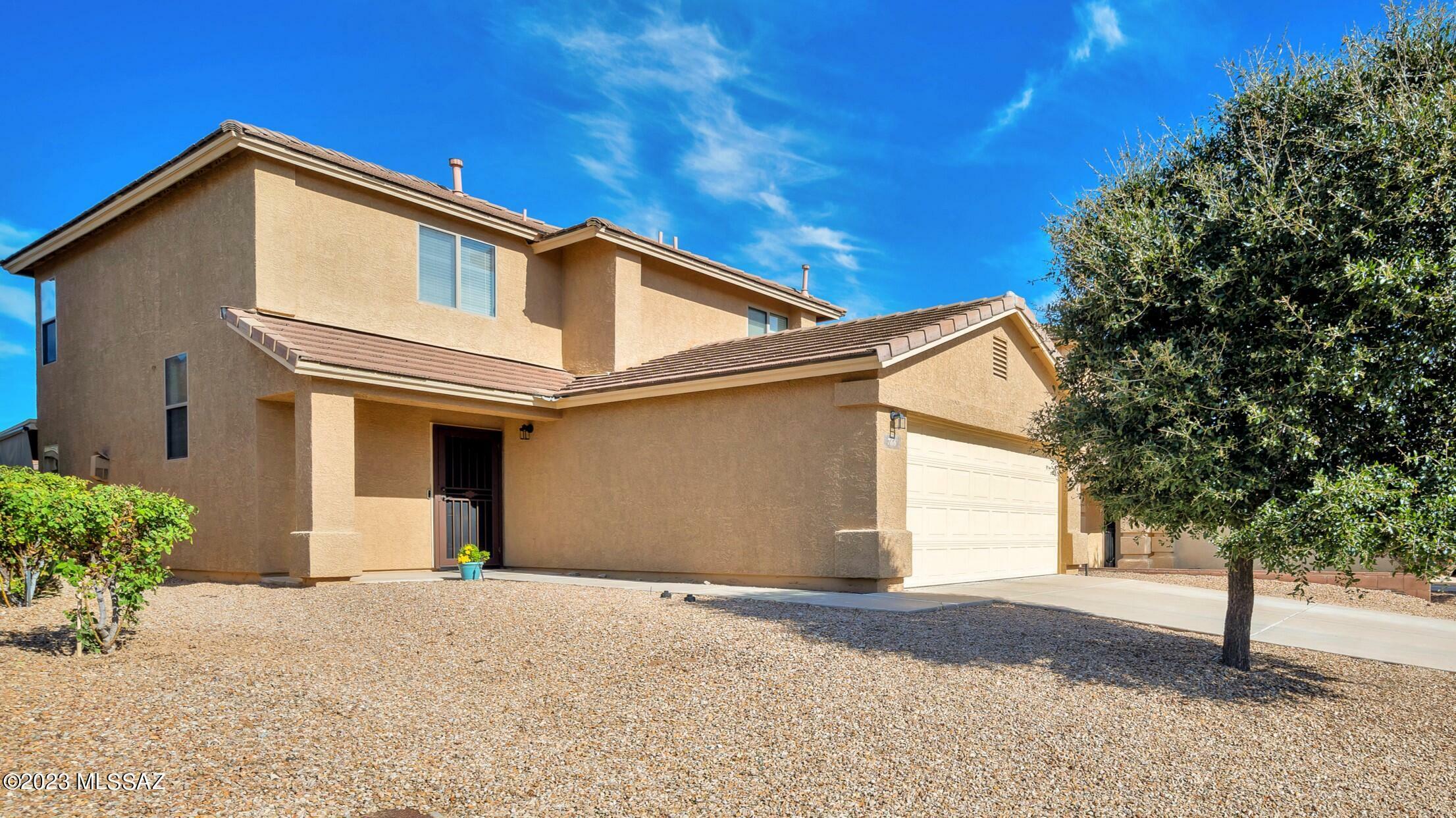 Property Photo:  766 W Flaming Arrow Drive  AZ 85614 