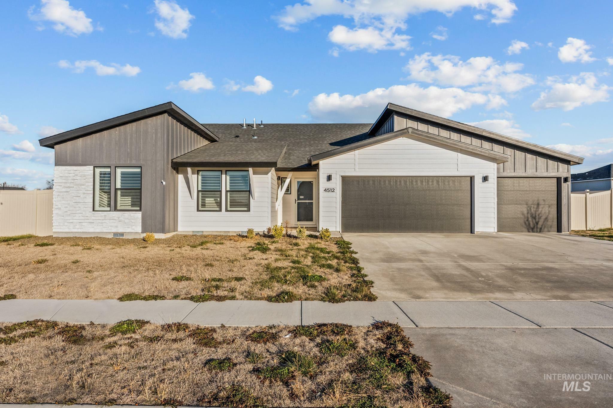 4512 S Giants Way  Nampa ID 83686 photo
