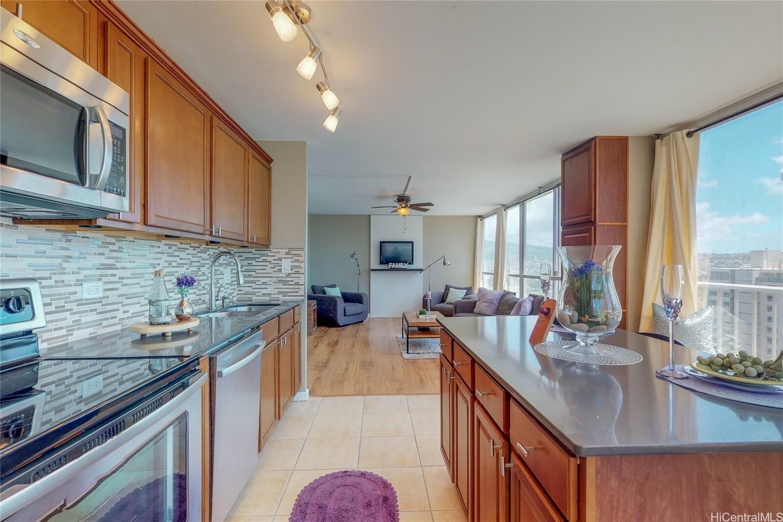 Property Photo:  2421 Tusitala Street 1604  HI 96815 