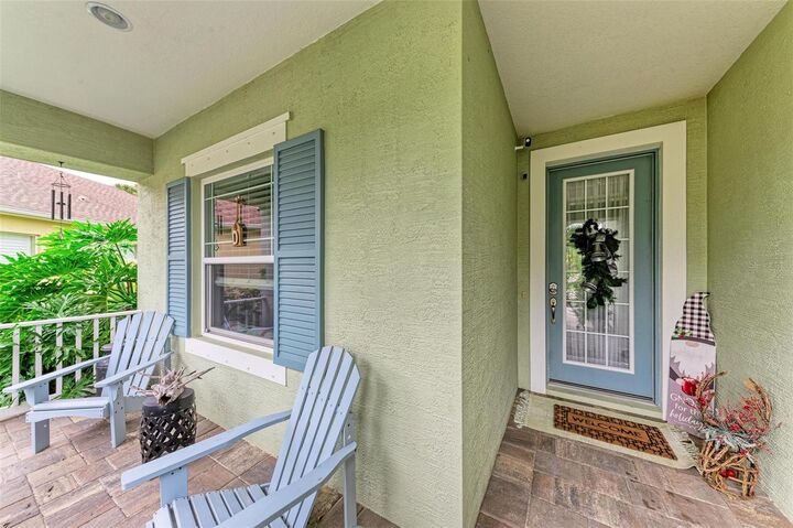 Property Photo:  6505 Palm Leaf Court  FL 34243 
