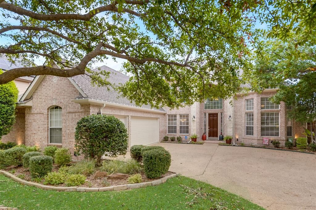 Property Photo:  606 Pilot Point Drive  TX 75013 