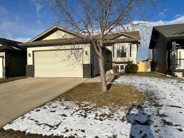 213 Jennings Crescent  Red Deer AB T4T4G4 photo