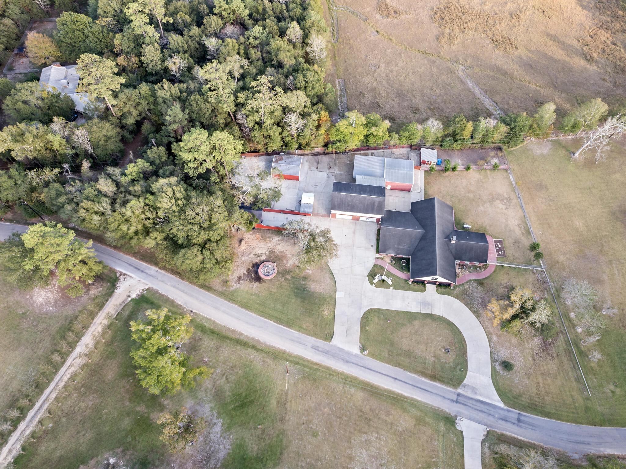 Property Photo: 486 Parish Rd TX 77632