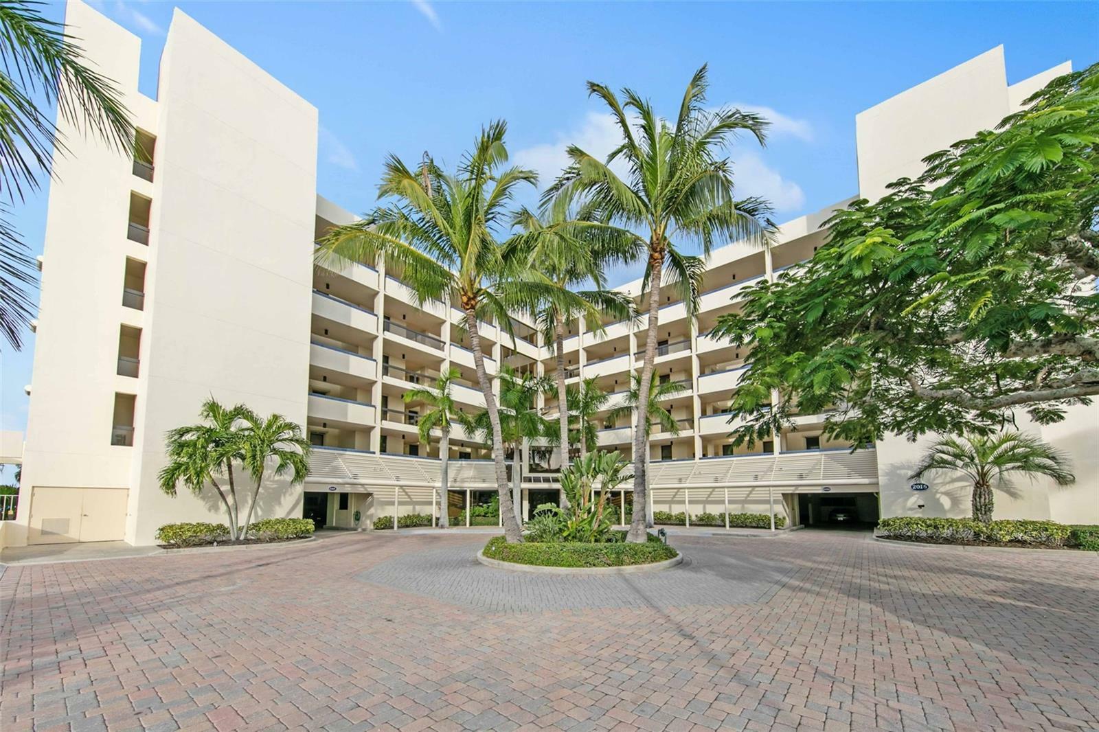 Property Photo:  2016 Harbourside Drive 312  FL 34228 