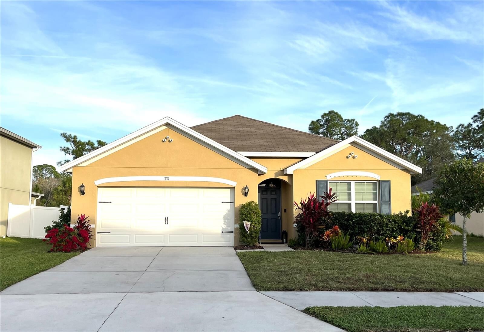 Property Photo: 331 Tierra Verde Way FL 34212