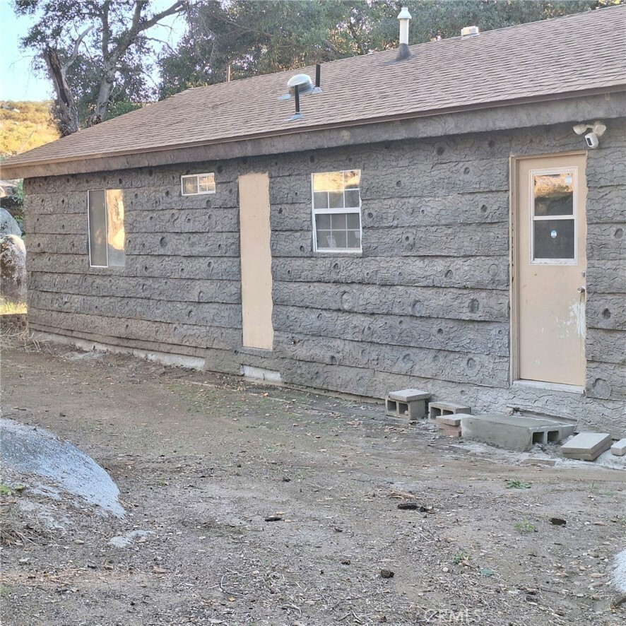 Property Photo:  43892 Woody End Lane  CA 92544 