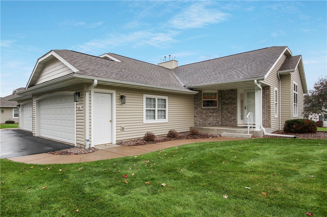 4325 E Hamilton Avenue  Eau Claire WI 54701 photo