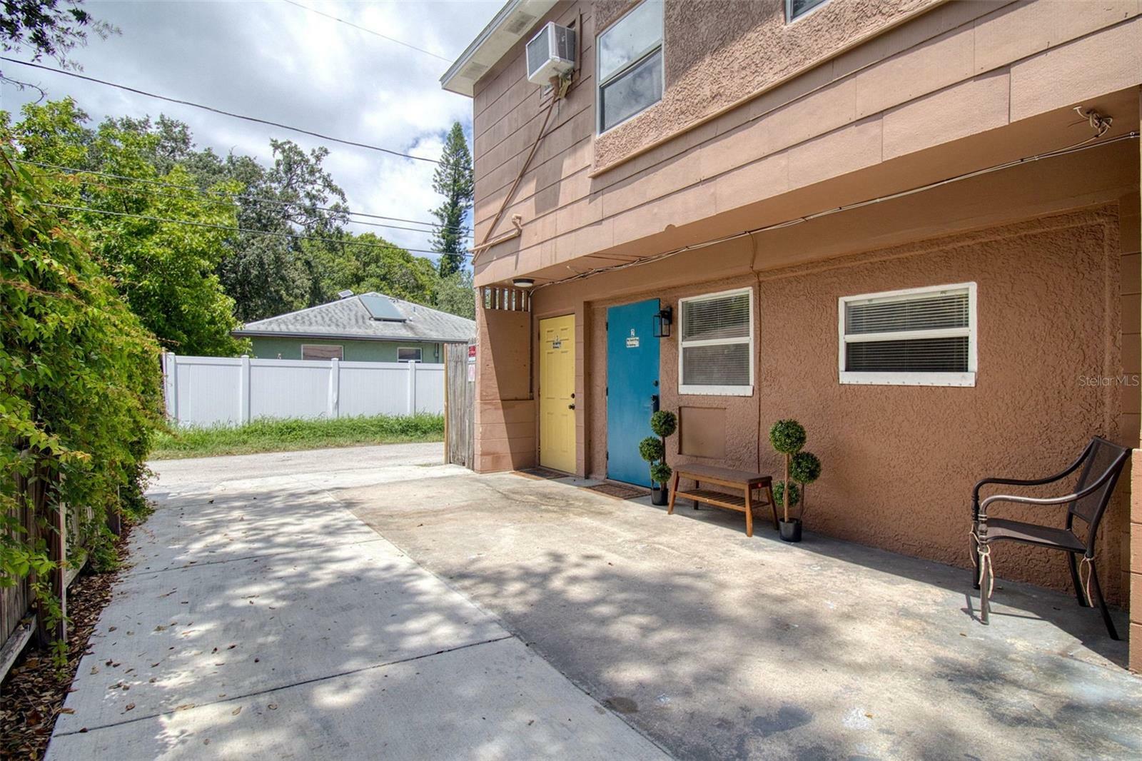 Property Photo:  675 1/2 16th Avenue S 2  FL 33701 