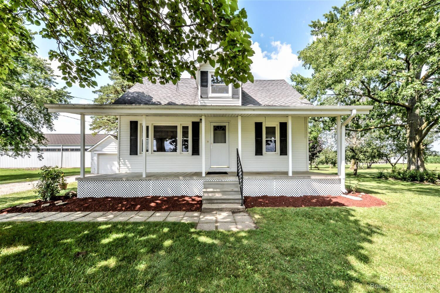 Property Photo:  17922 Welch Road  MI 48160 