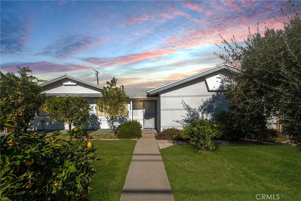 Property Photo:  367 E San Bernardino Avenue  CA 92374 