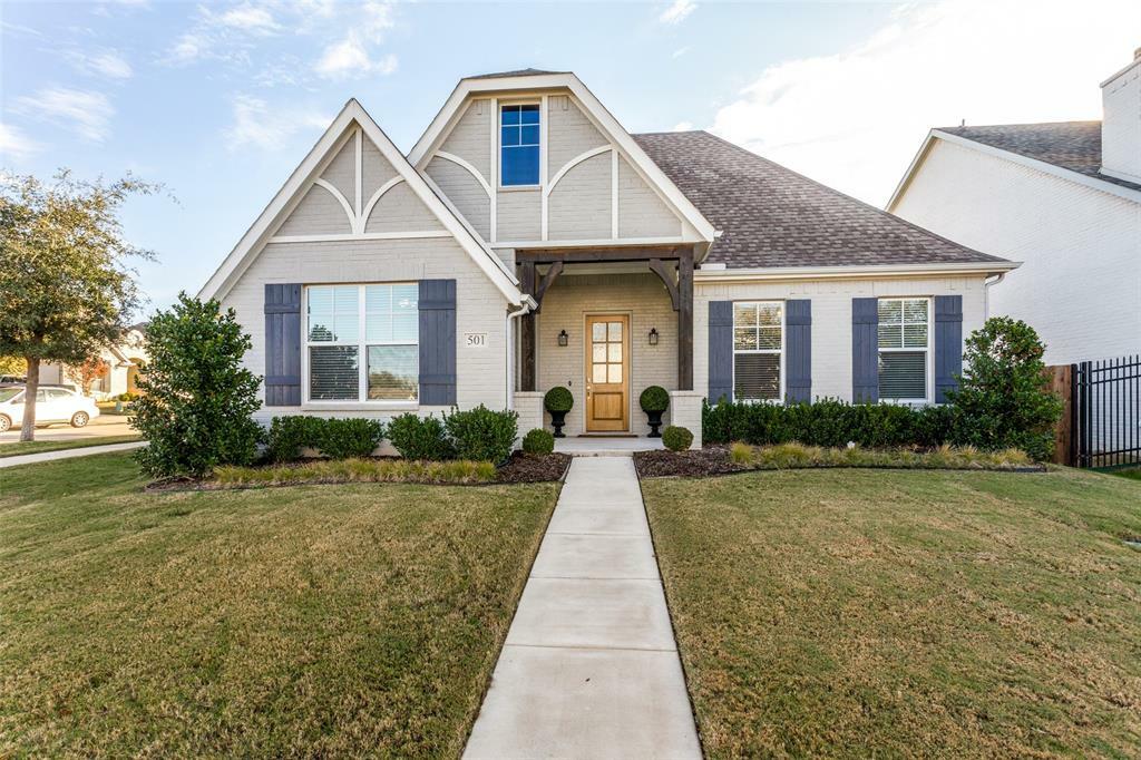 Property Photo: 501 Trailrider Road TX 76114
