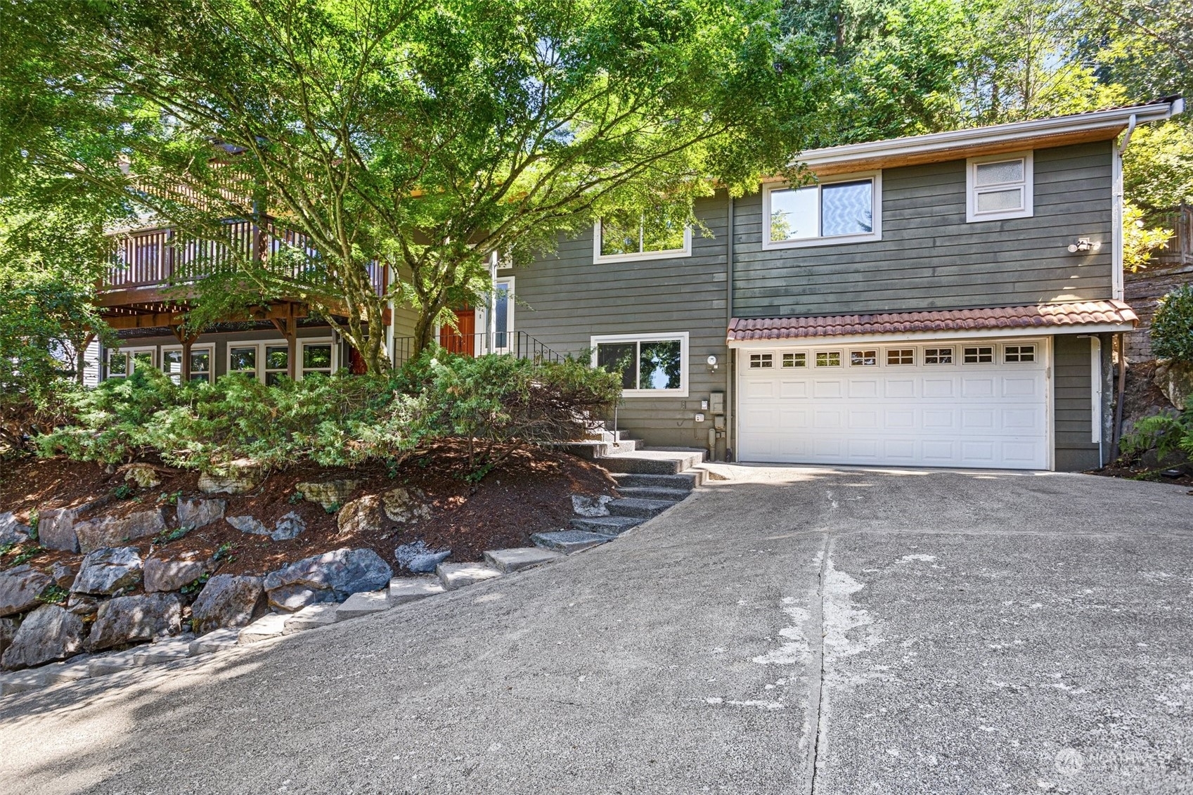 Property Photo:  15800 71st Avenue NE  WA 98028 