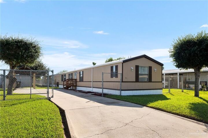 1018 Sapphire Drive  Weslaco TX 78599 photo