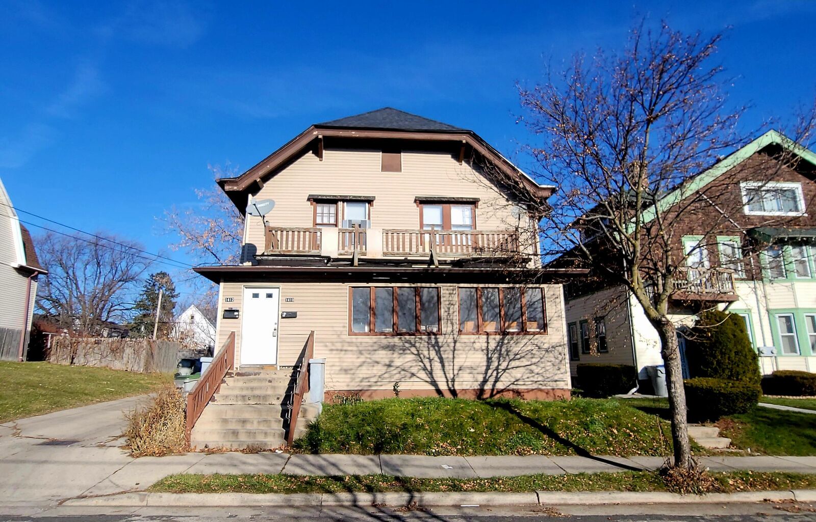 Property Photo:  1410 W Chambers St 1412  WI 53206 