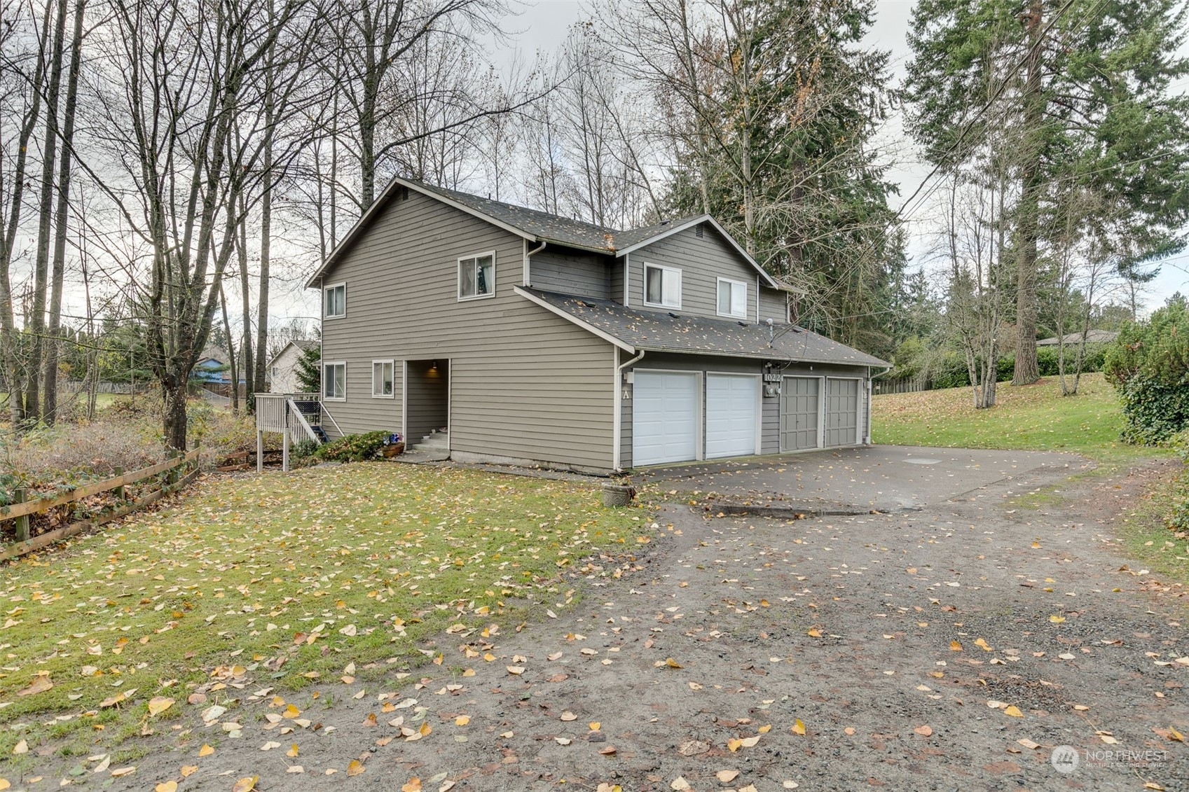 Property Photo: 10224 Dakota Way WA 98204