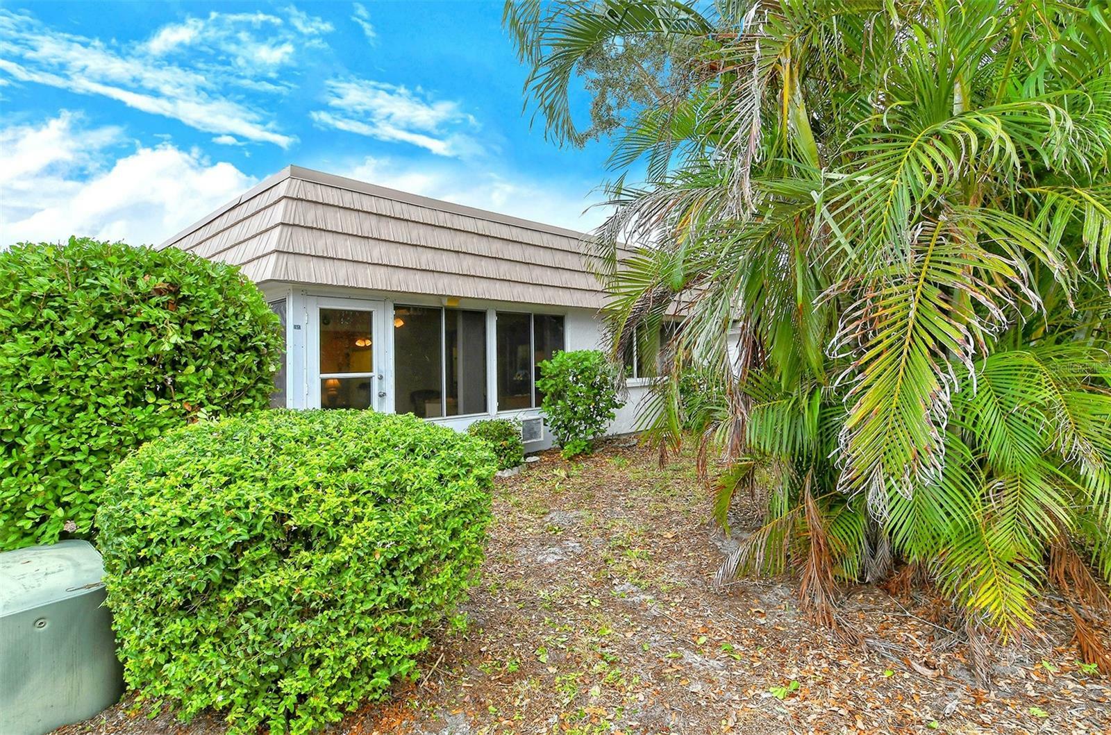 Property Photo:  2324 Canalbluff Place 294  FL 34231 