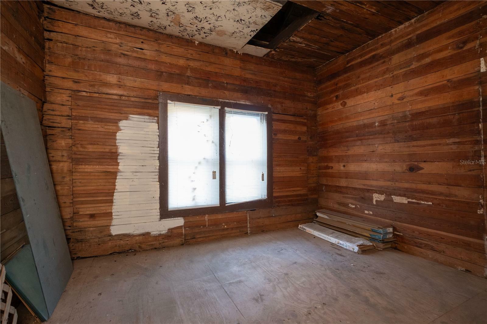 Property Photo: 18996 Charlotte Avenue FL 32622