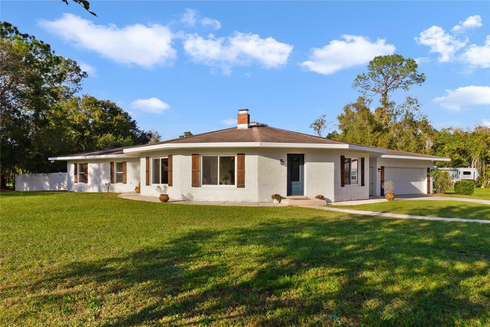 Property Photo:  1908 Foxhollow Drive E  FL 33823 