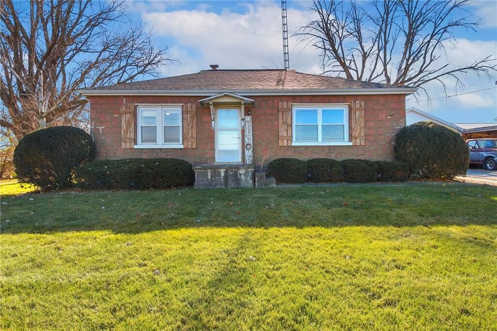 Property Photo:  213 E Piatt Avenue   61938 