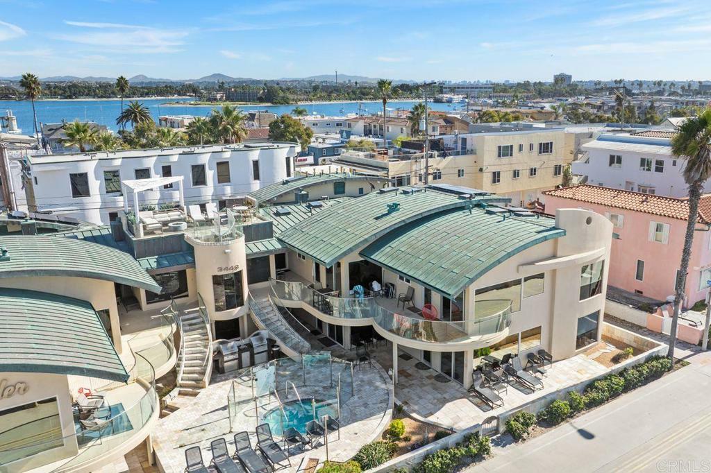 Property Photo:  3443 Ocean Front Walk  CA 92109 