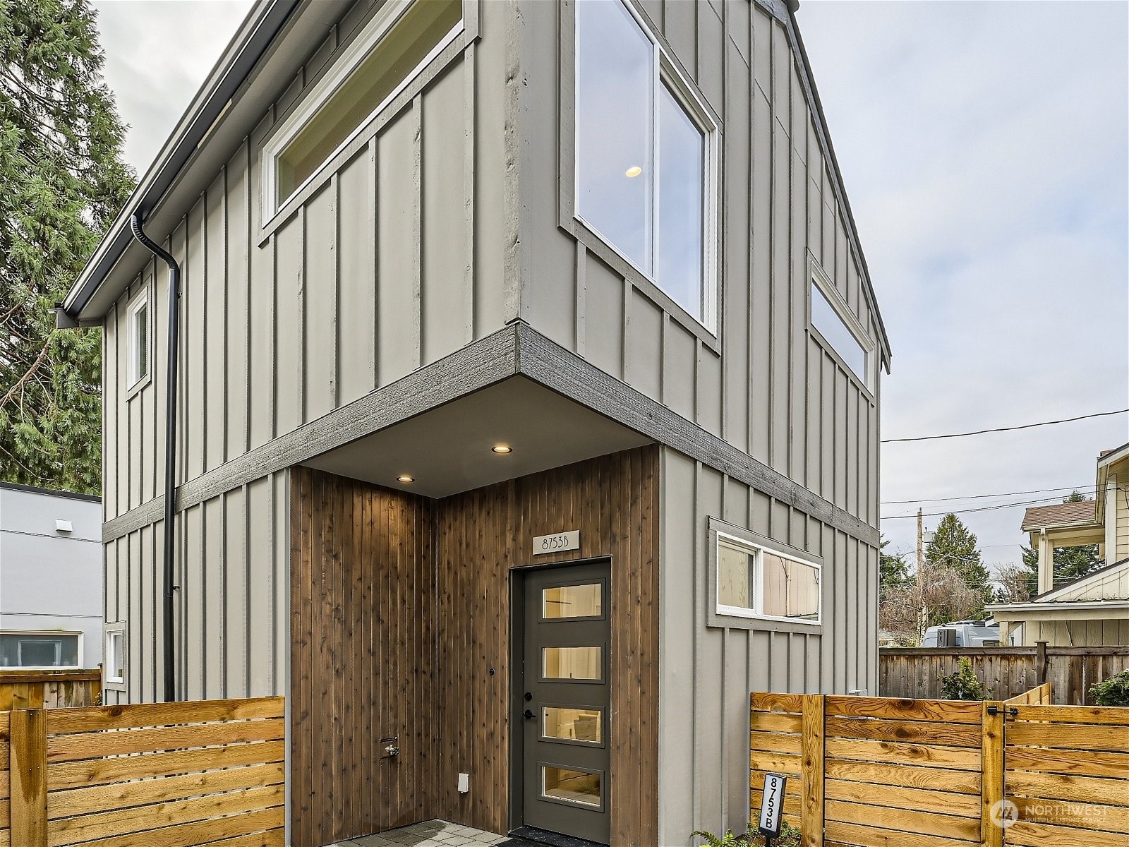 Property Photo: 8753 12th Avenue NW B WA 98117