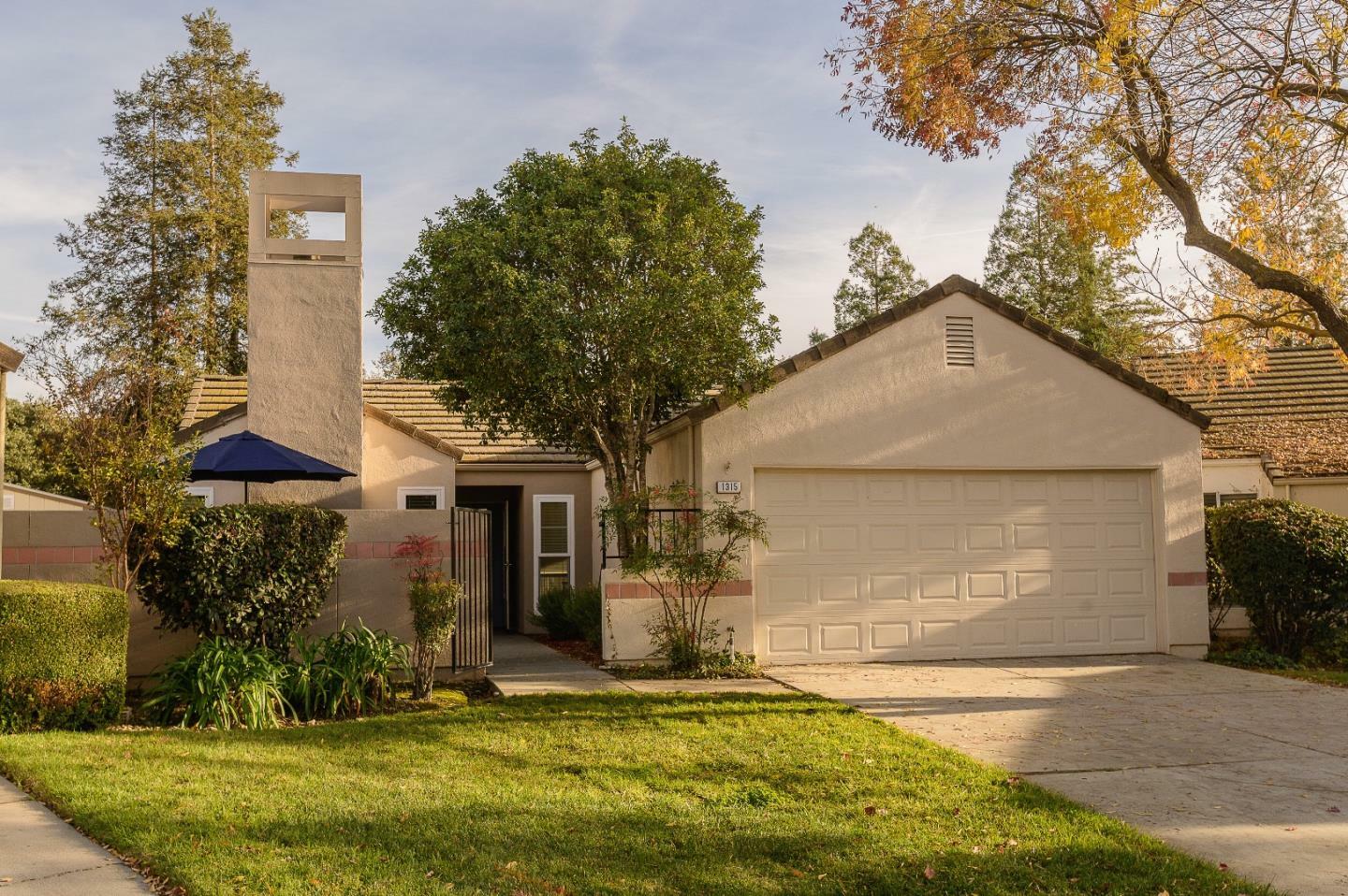 Property Photo:  1315 Kelly Park Circle  CA 95037 