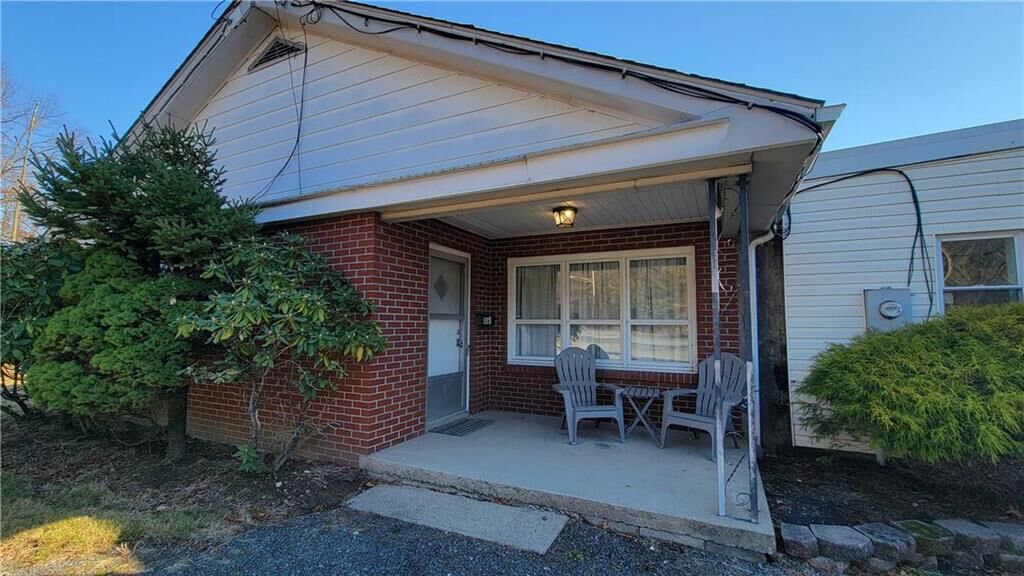 Property Photo: 106 North Franklin Street PA 18072