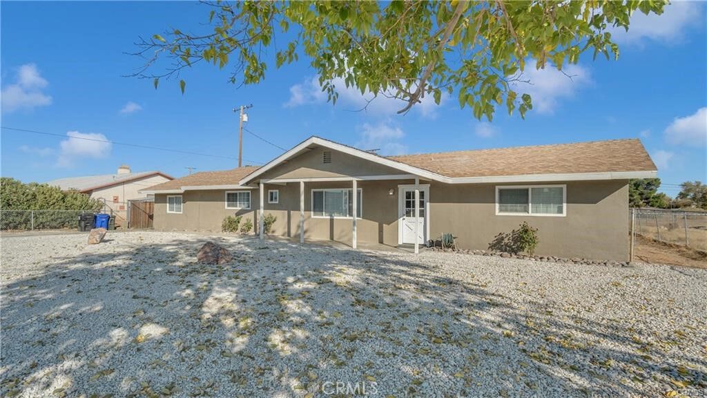 Property Photo:  12757 Lakota Road  CA 92308 