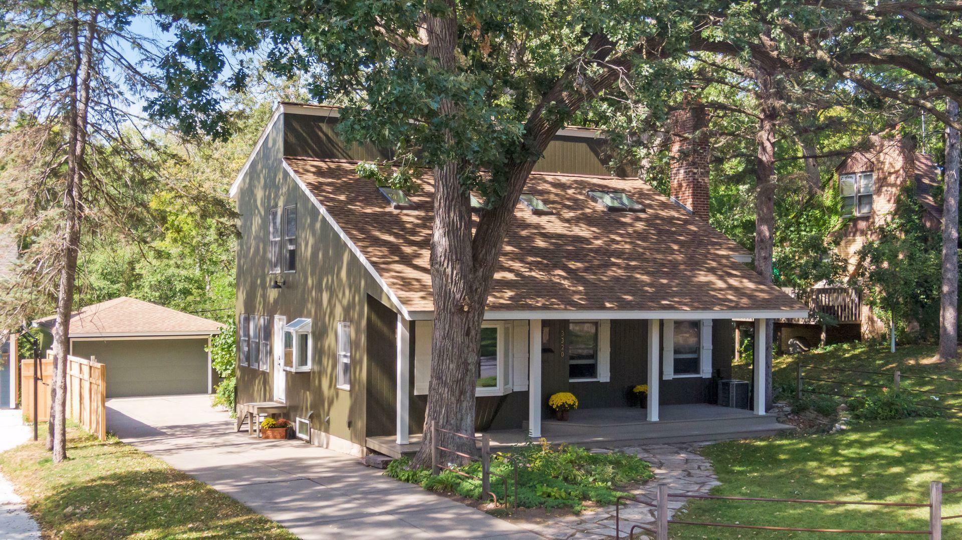 Property Photo:  3320 Huntington Avenue  MN 55416 