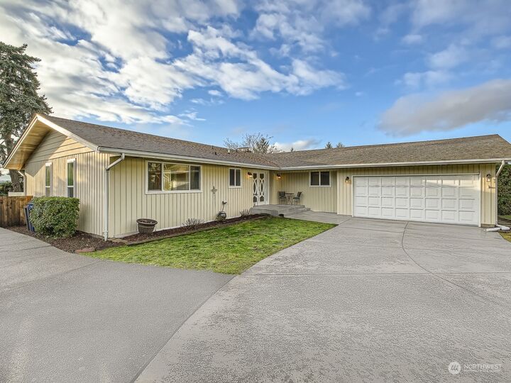 Home for sale in Auburn 32539 107th Avenue SE, Auburn, WA 98092