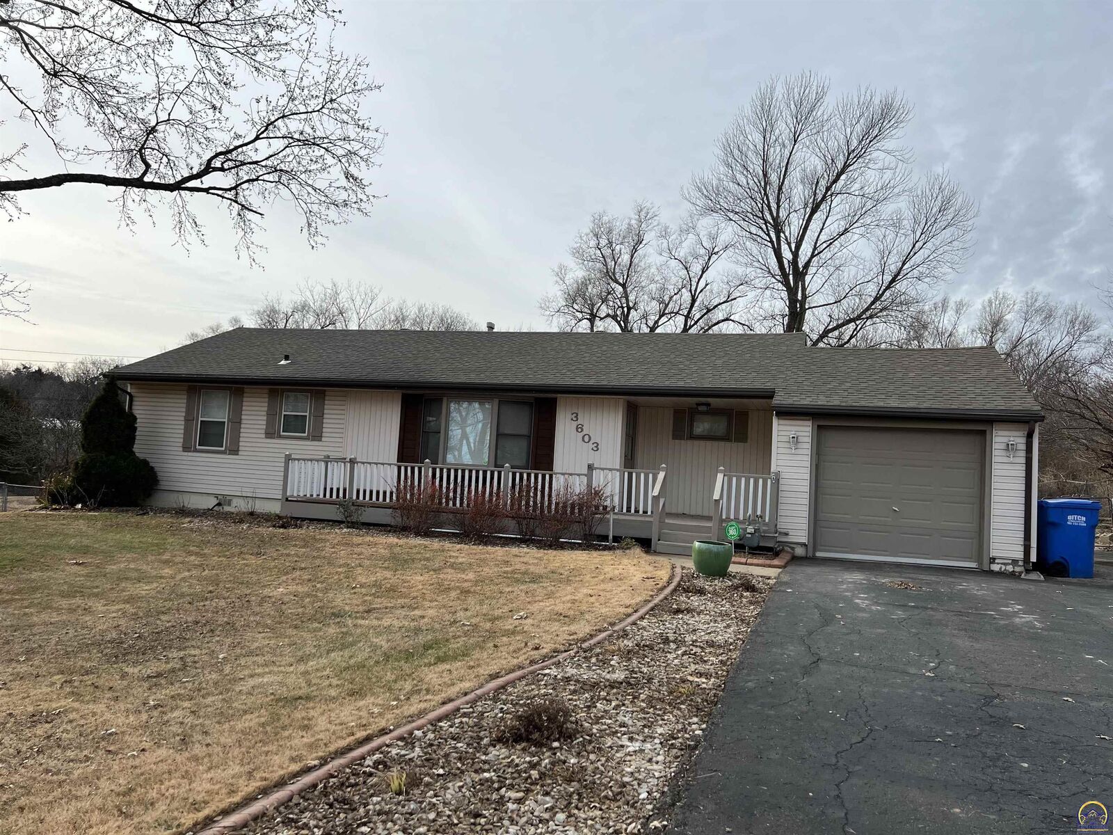 Property Photo:  3603 N Kansas Ave  KS 66617 