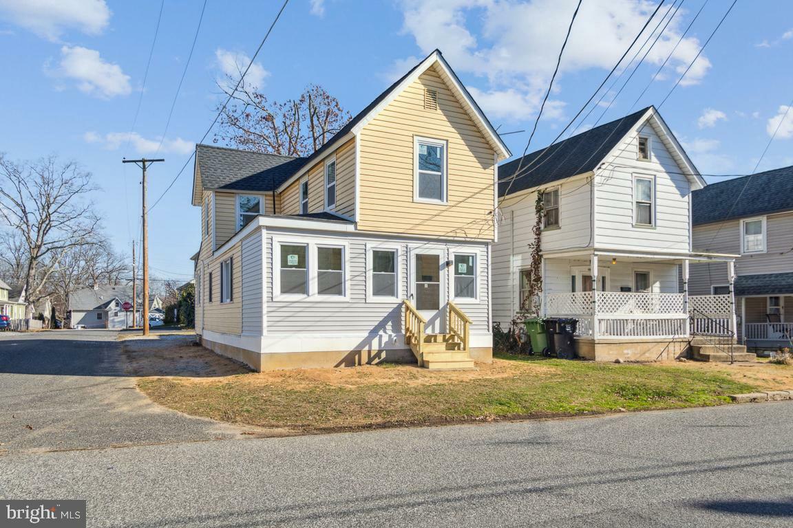 Property Photo:  401 Wesley Avenue  NJ 08071 