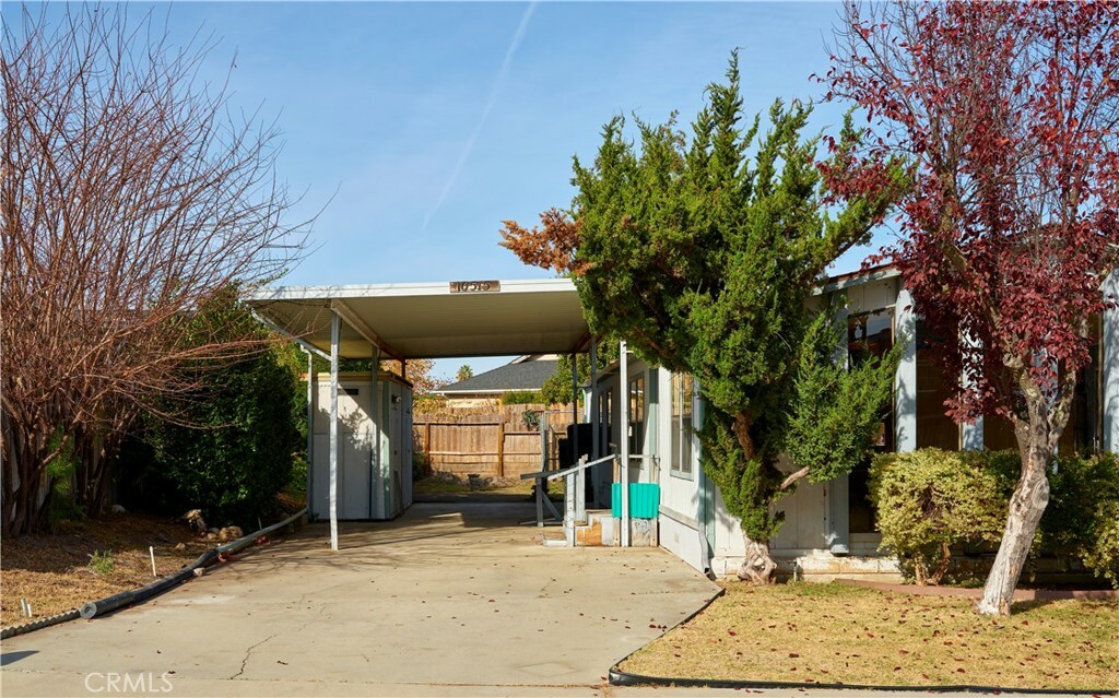 Property Photo:  10515 Cuesta Court  CA 93422 