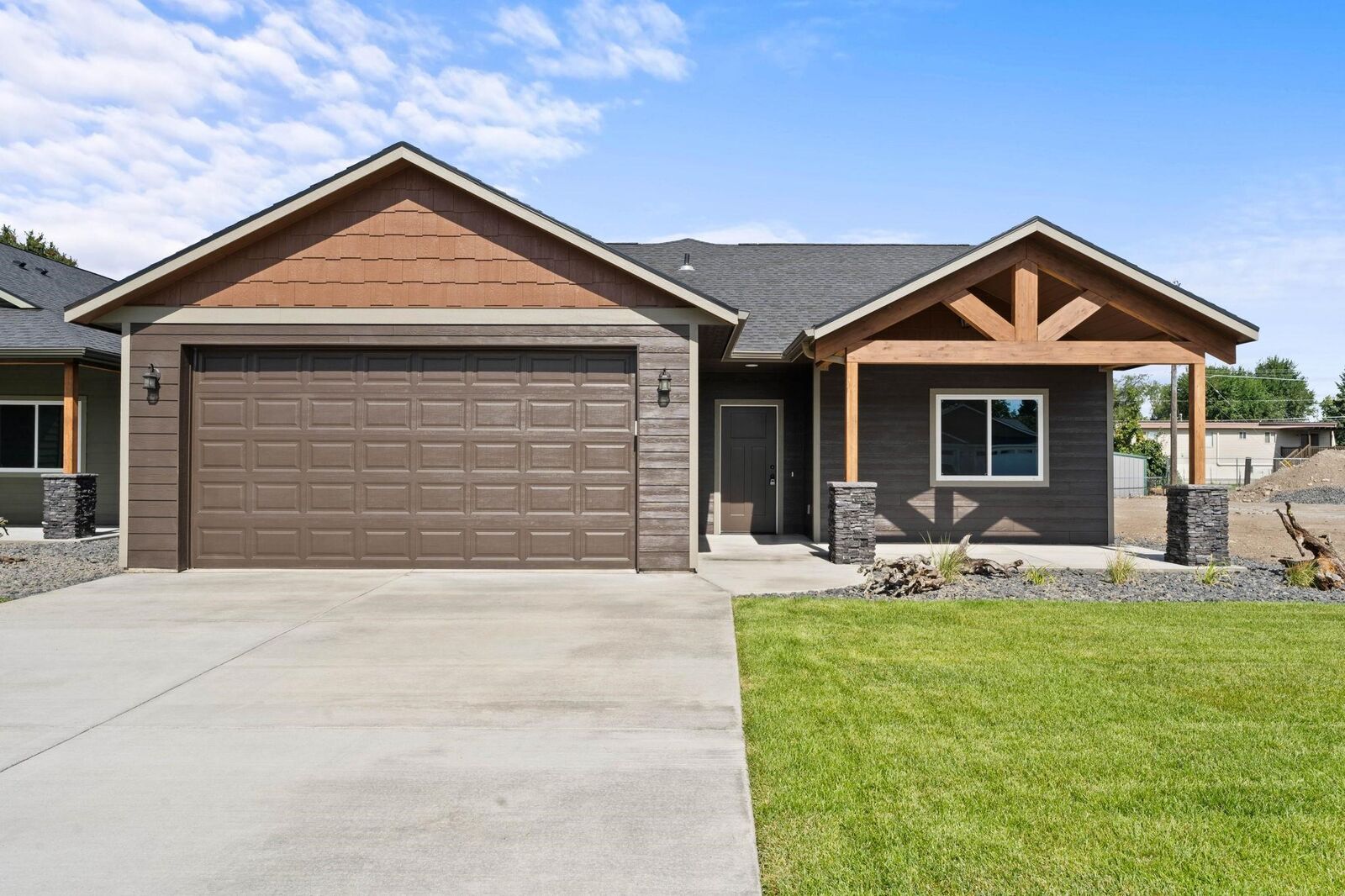 Property Photo:  8109 E Baldwin Ave  WA 99212 