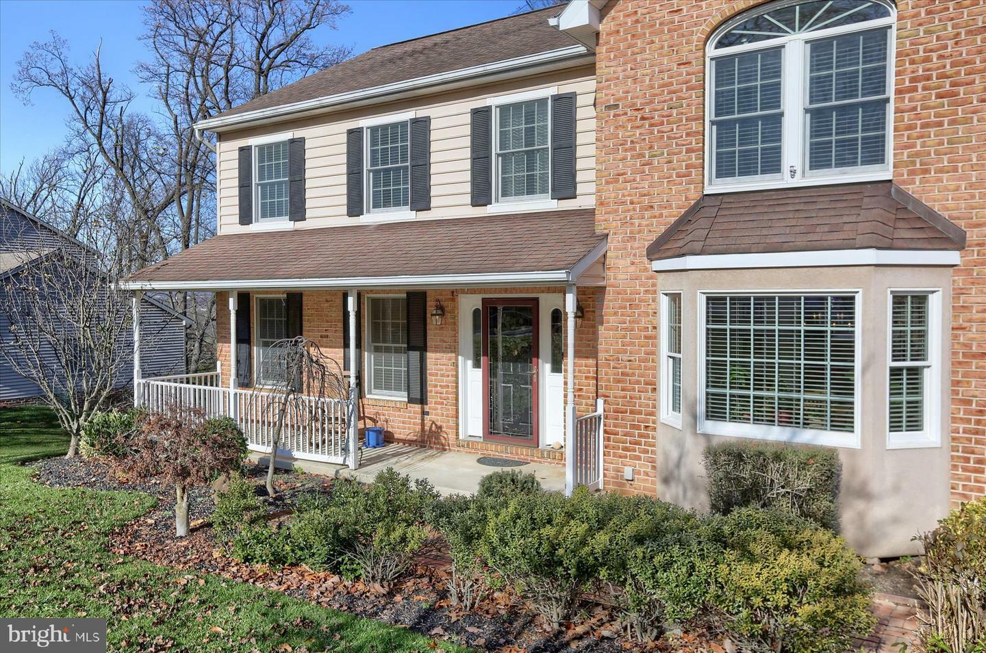 Property Photo:  645 Woodside Road  PA 17406 