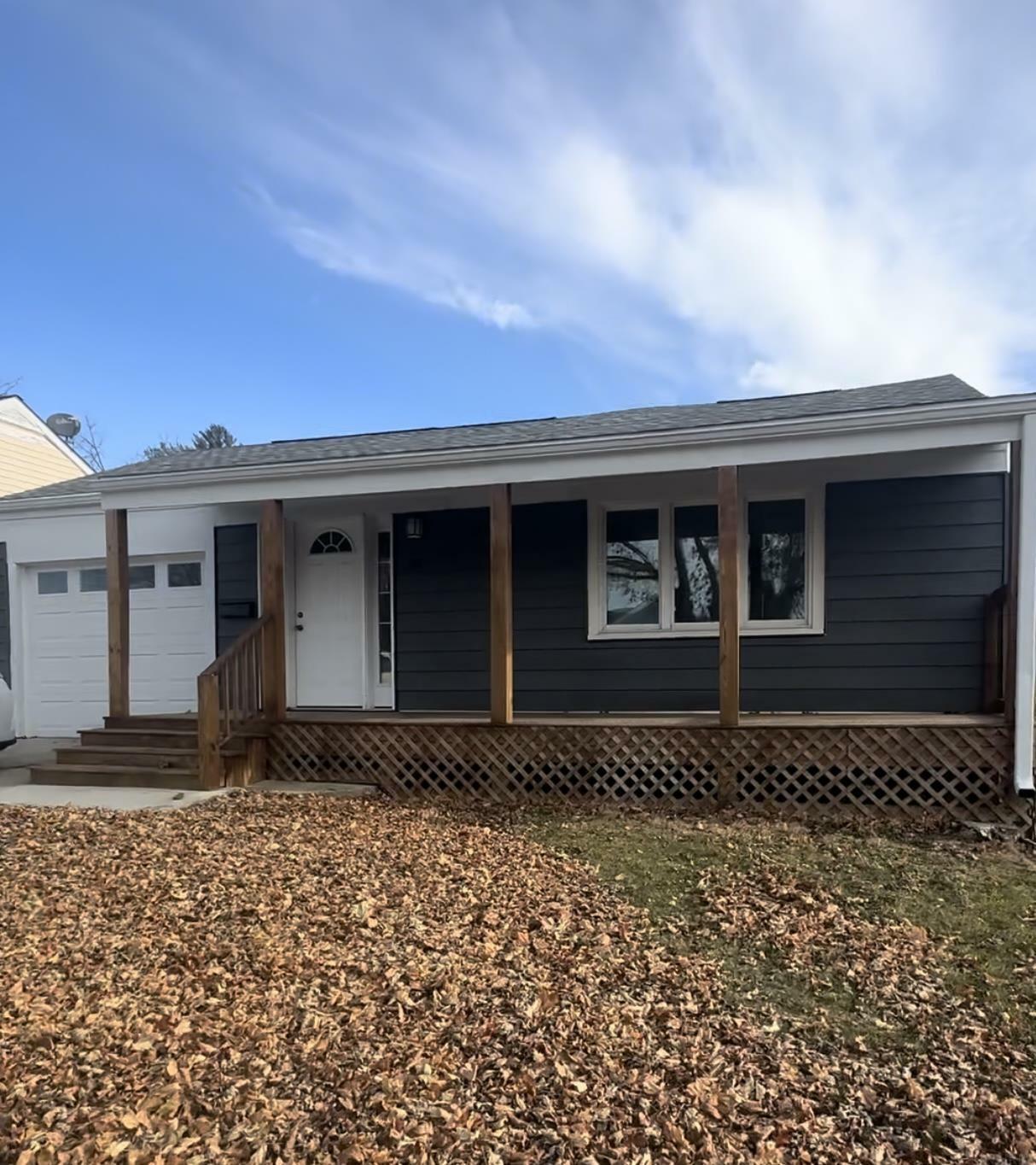 Property Photo:  221 6th Ave SE  IA 50662 