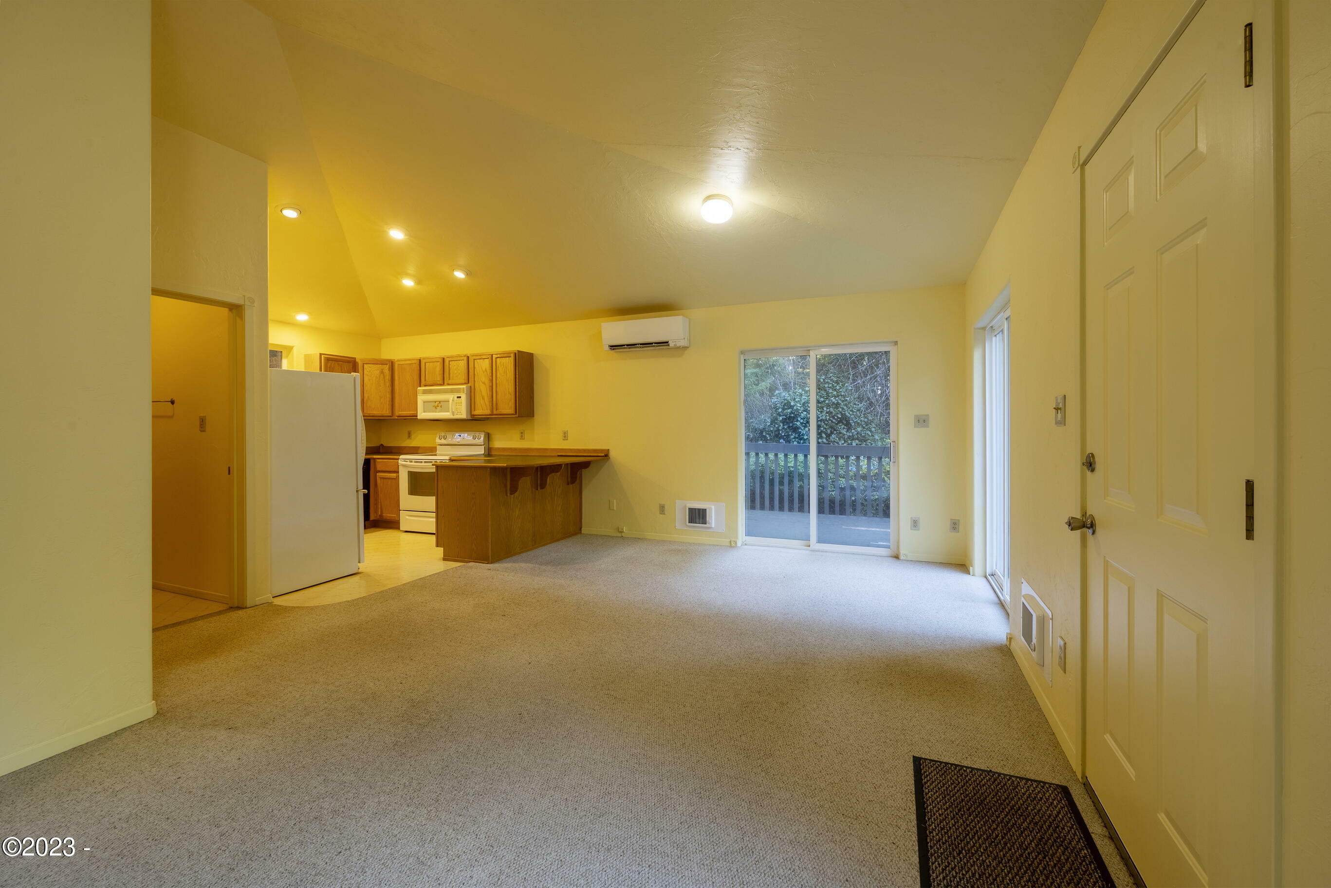 Property Photo:  7740 S Coast Highway  OR 97366 