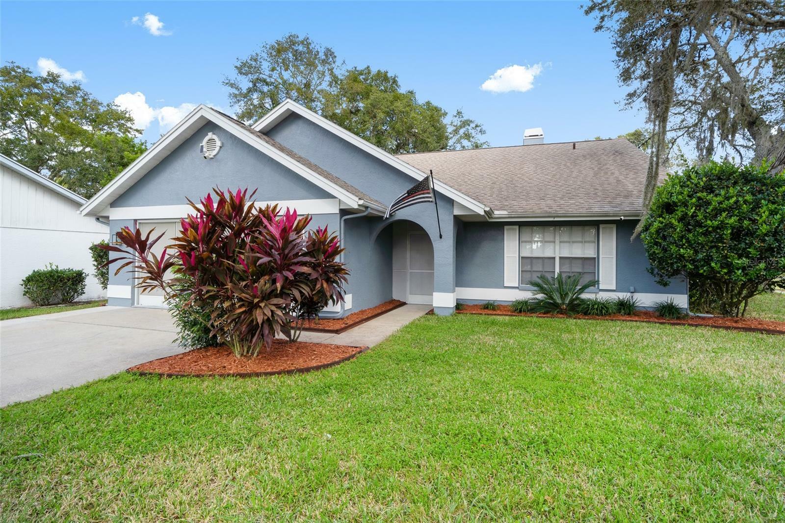 Property Photo:  13139 Topflite Court  FL 34669 