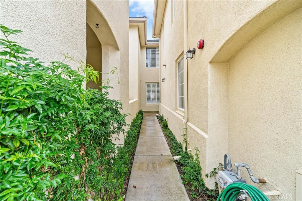 Property Photo:  2314 Eastbury Way  CA 93455 