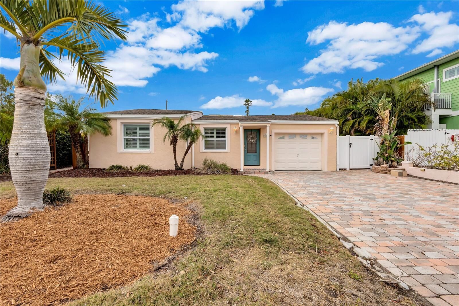 Property Photo: 16110 3rd Street E FL 33708