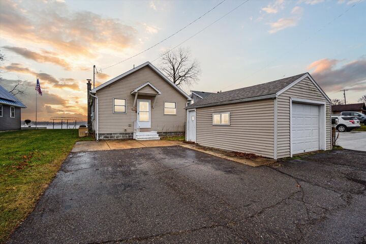 286 Ackerson Lake Drive  Jackson MI 49201 photo