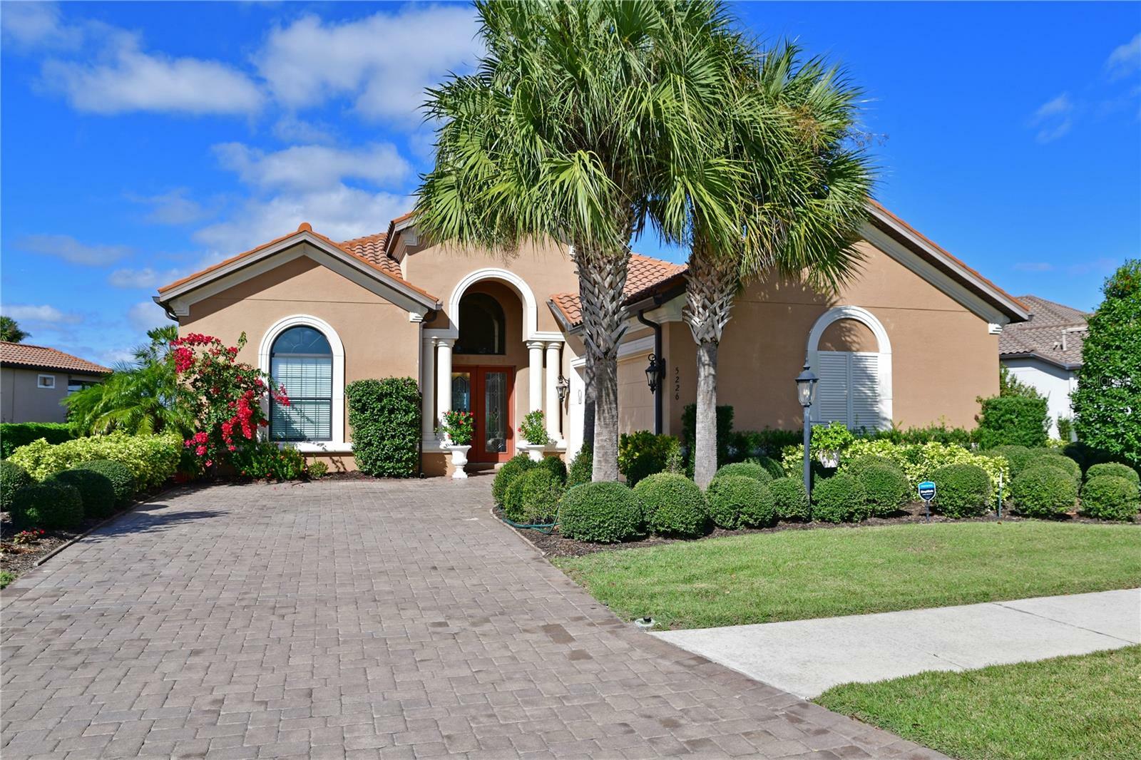 Property Photo:  5226 Benito Court  FL 34211 