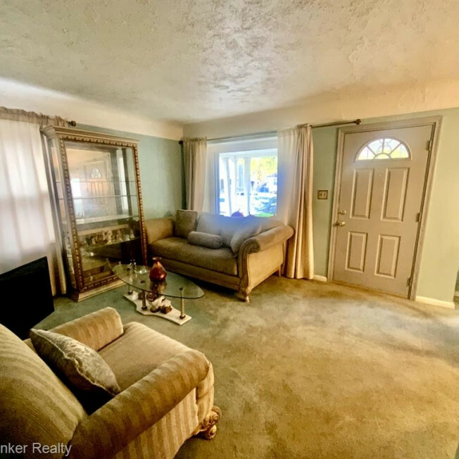 Property Photo:  19491 Greenview Avenue  MI 48219 