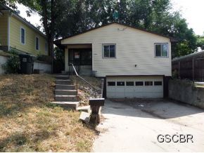 Property Photo: 2404 W Highland IA 51103