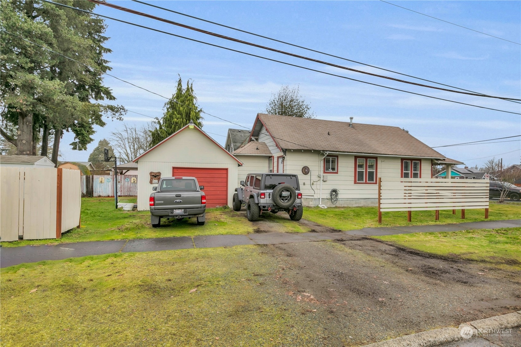 Property Photo:  702 4th Street NW  WA 98371 