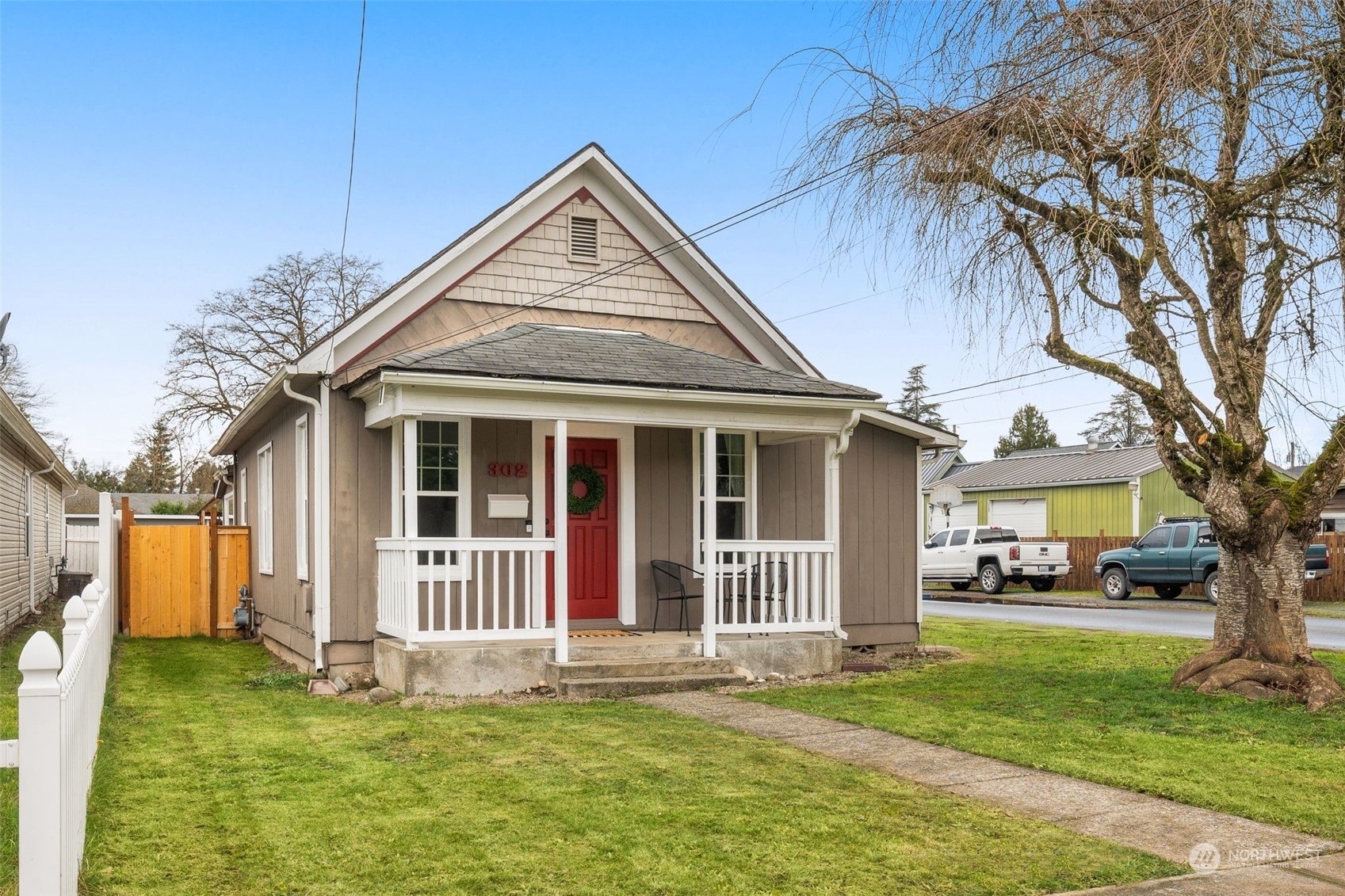 Property Photo:  302 S Sams Street  WA 98272 