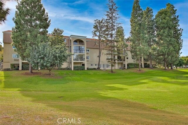 Property Photo:  5517 Paseo Del Lago 2B  CA 92637 