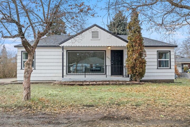 3225 N Elton Rd  Spokane Valley WA 99212 photo