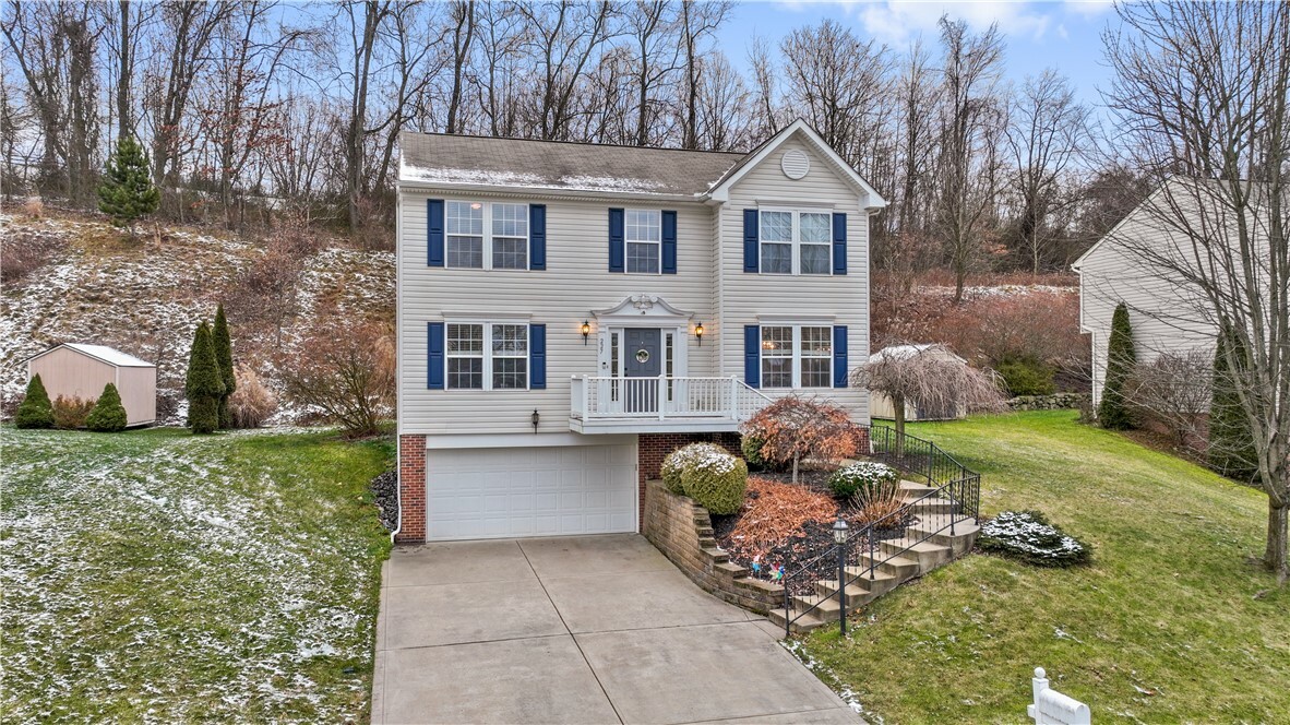 Property Photo: 227 Sussex Way PA 15601